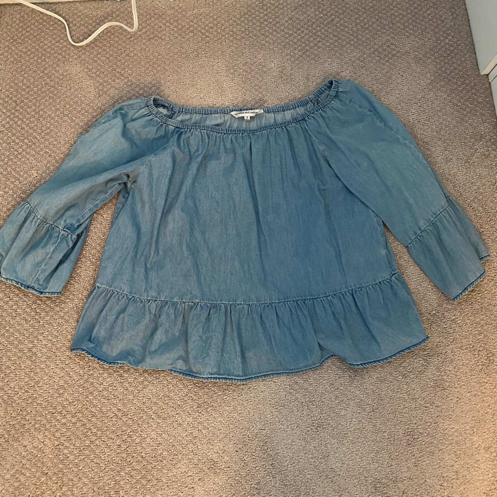CUPCAKES & CASHMERE Denim Off the Shoulder Shirt